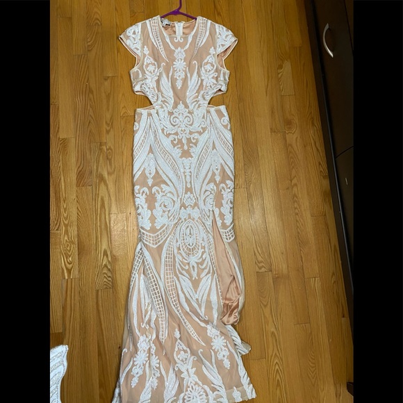 Lulus Cream MEDIUM Dress - Picture 2 of 3